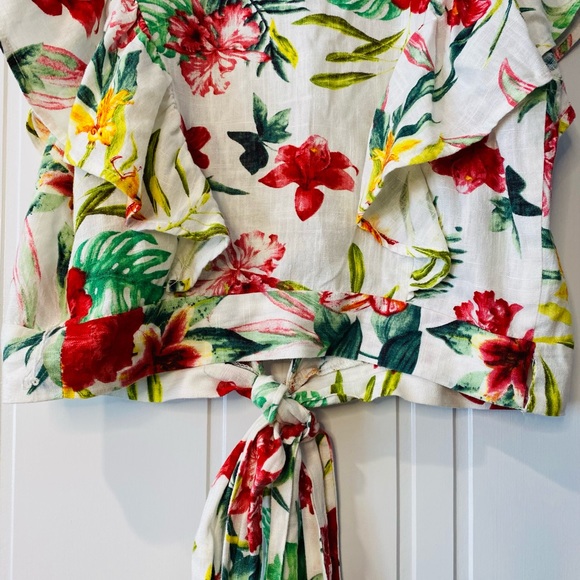 NWOT White Floral Tie Up Bolero Ruffle Cap Sleeves 10 - Picture 4 of 15